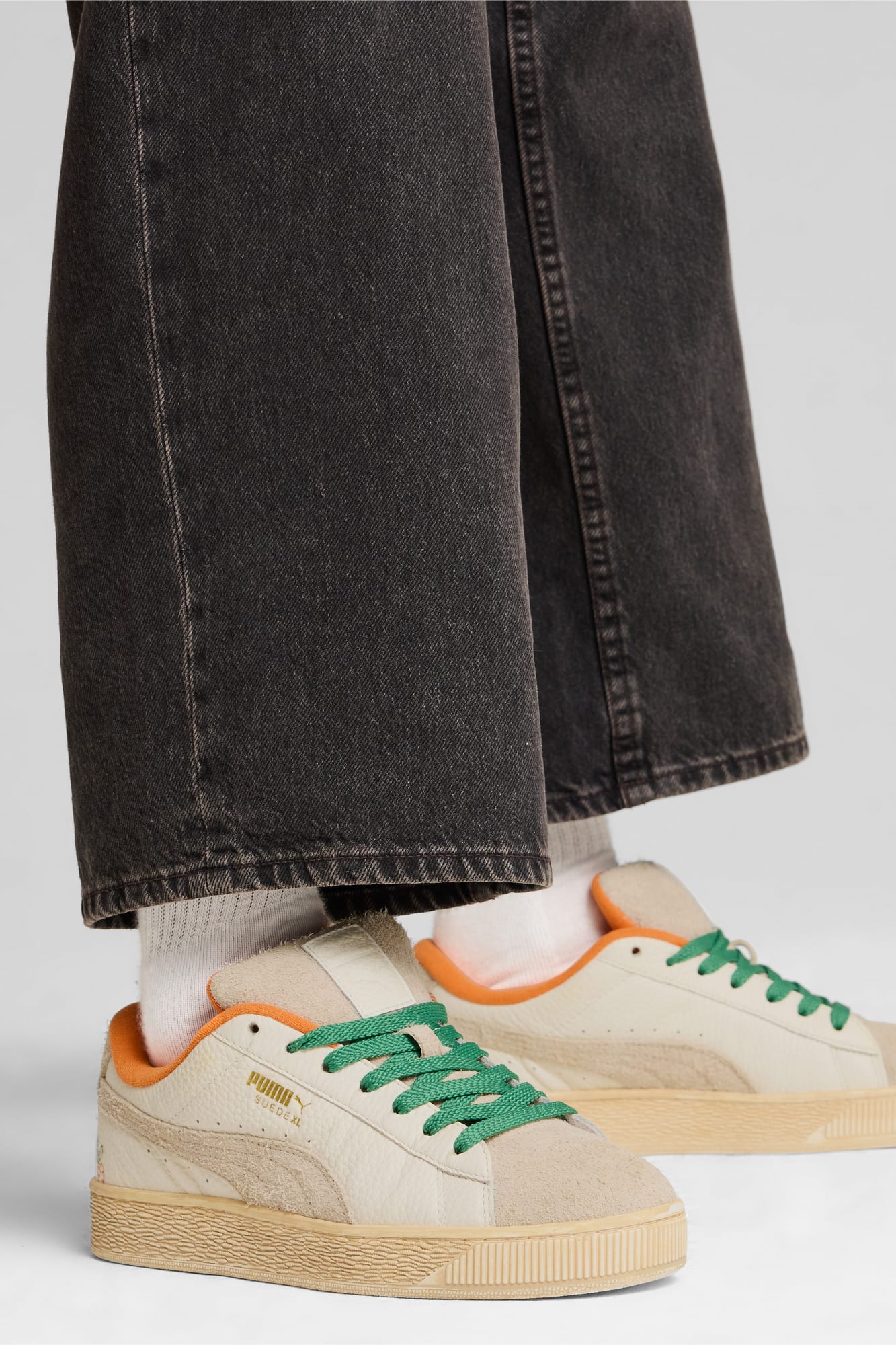 (image for) Classic PUMA x CARROTS Suede XL II Sneakers